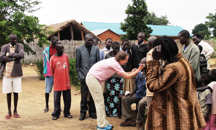 Donating eyejusters to the Darfurian refugee camp